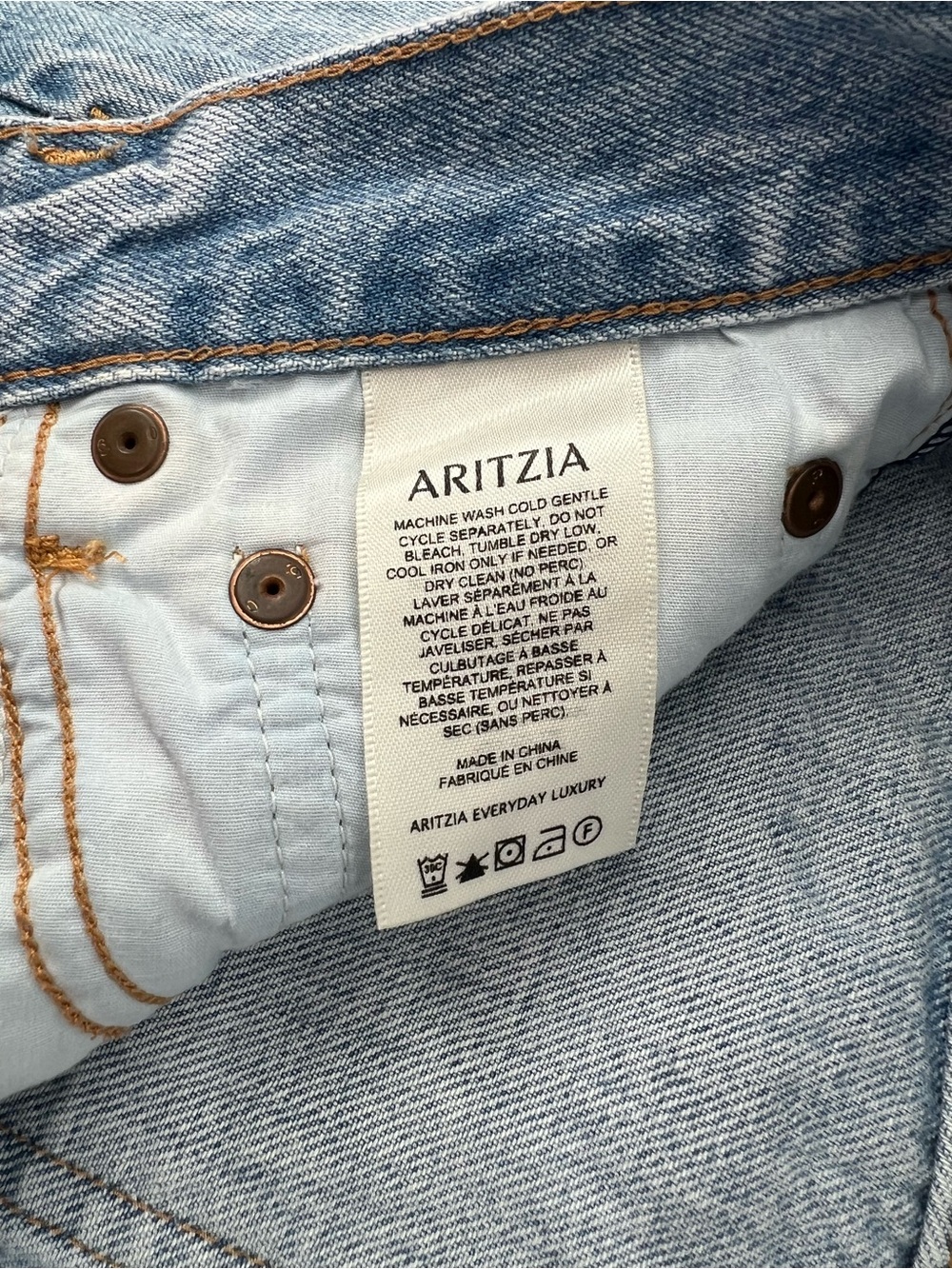 Aritzia Denim Forum The 90s Iggy Lo-Rise Baggy Jeans | 24 - Picture 7 of 9
